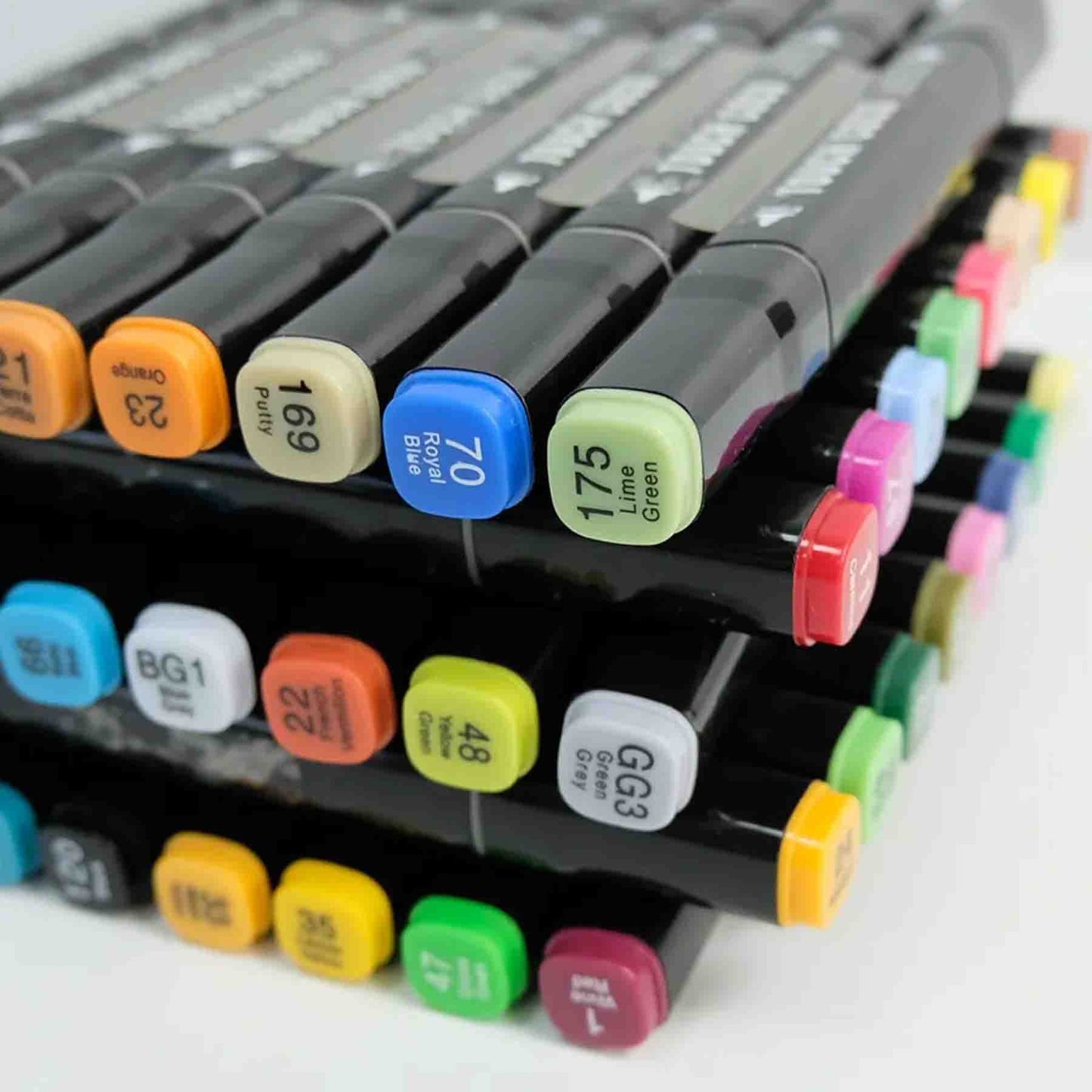 Set de Marcadores Profesionales Doble Punta - 80 Colores